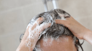 wellhealthorganic.com/know-the-causes-of-white-hair-and-easy-ways-to-prevent-it-naturally