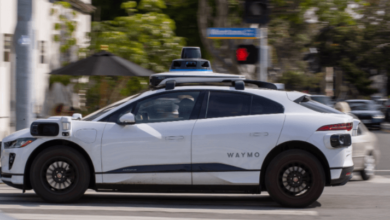 California Apple 452K Waymo