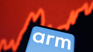 Arm Q3 761.6m Q4 Arm