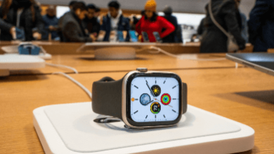 Sources Apple Tan Iphone Watch Februarygurmanbloomberg